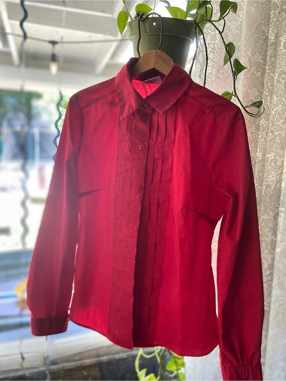 Worthington Stretch Button Down Shirt in Red Medium Like New